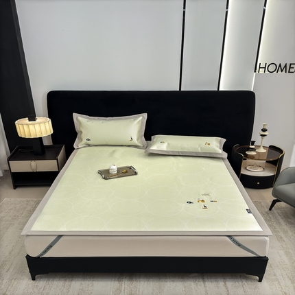 91家纺网 家纺一手货源 找家纺 （总）木希2025春夏新款可水洗冰丝席幻彩刺绣平席系列-场景二