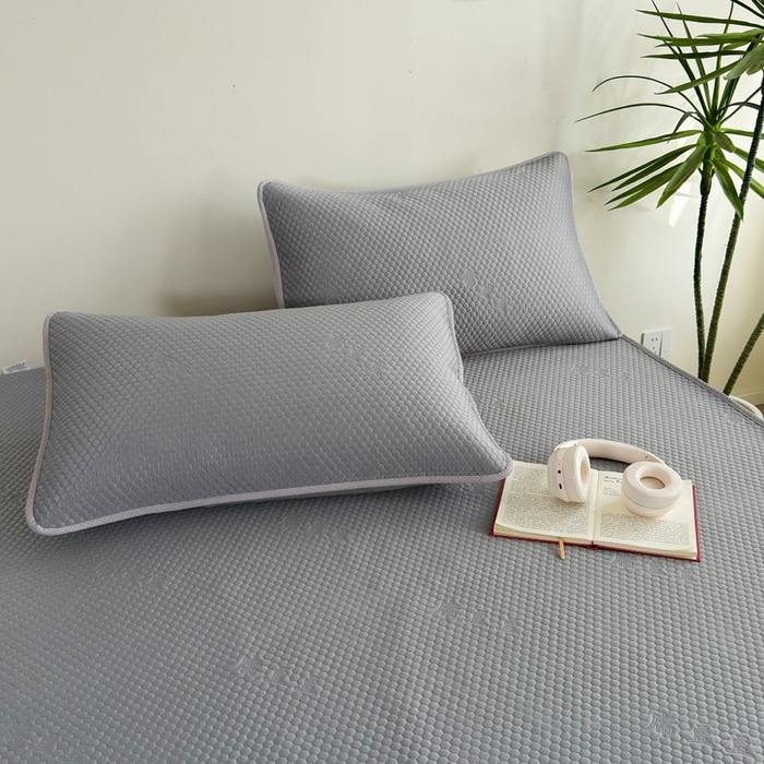 91家纺网 家纺一手货源 找家纺 许林2025新款凉豆豆床裙 北欧灰