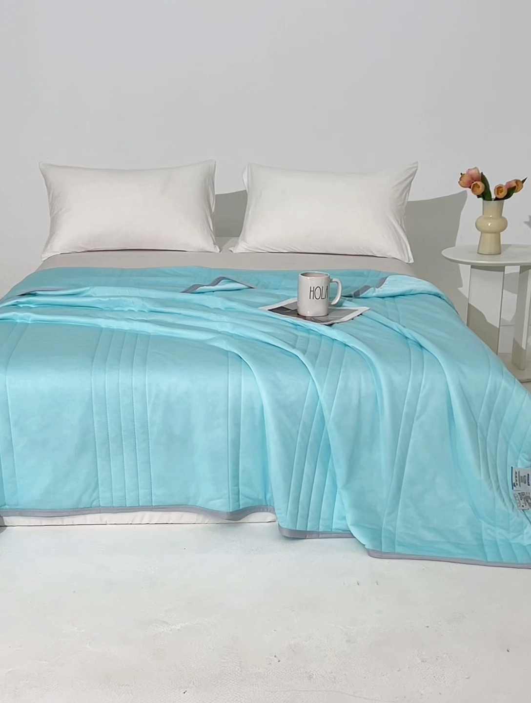 91家纺网 家纺一手货源 找家纺 席万佳2025新款简约冰激凌凉感丝夏被夏凉被空调被 湖绿