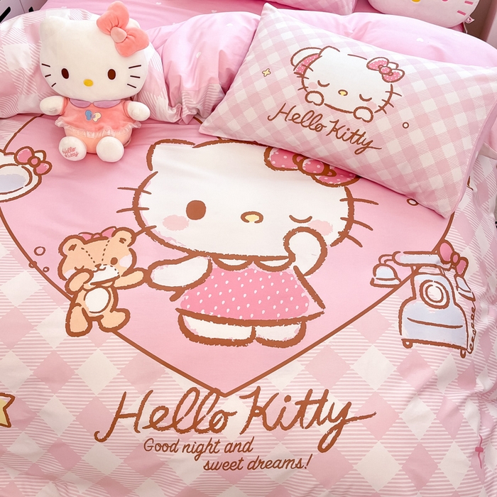 91家纺网 家纺一手货源 找家纺 暮思家居 2025新款正版授权三丽鸥大阪全棉数码印花纯棉四件套系列-第三批(专版花型) 大版-爱心KT