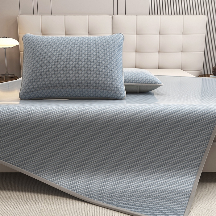 91家纺网 家纺一手货源 找家纺 欧邦 2025春夏新款水某星同款斜纹提花冰丝席三件套 床笠款-水蓝