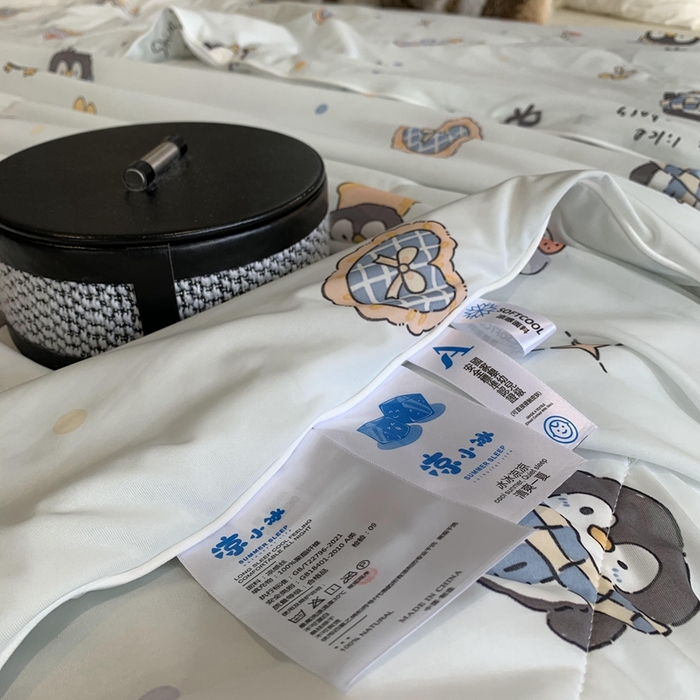 91家纺网 家纺一手货源 找家纺 奈萝家纺 2025新款A类凉感丝小凉皮夏被可机洗夏被新品空调被 小企鹅