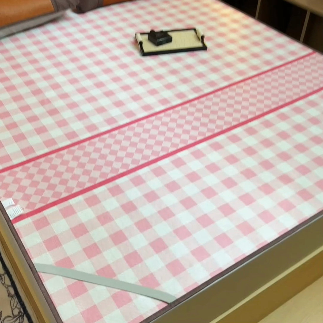 91家纺网 家纺一手货源 找家纺 梵赫 2025新款夏季成人凉感藤席凉席 简约-粉格