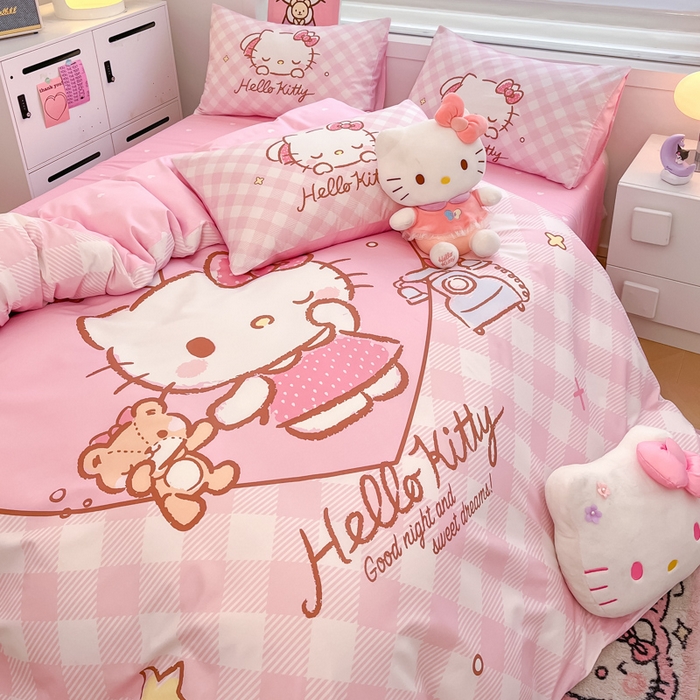 91家纺网 家纺一手货源 找家纺 暮思家居 2025新款正版授权三丽鸥大阪全棉数码印花纯棉四件套系列-第三批(专版花型) 大版-爱心KT