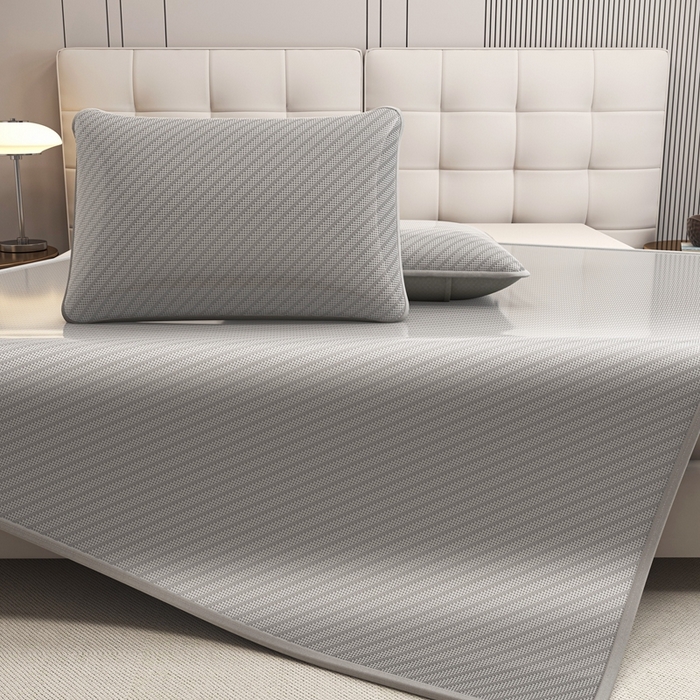 91家纺网 家纺一手货源 找家纺 （总）欧邦 2025春夏新款水某星同款斜纹提花冰丝席三件套