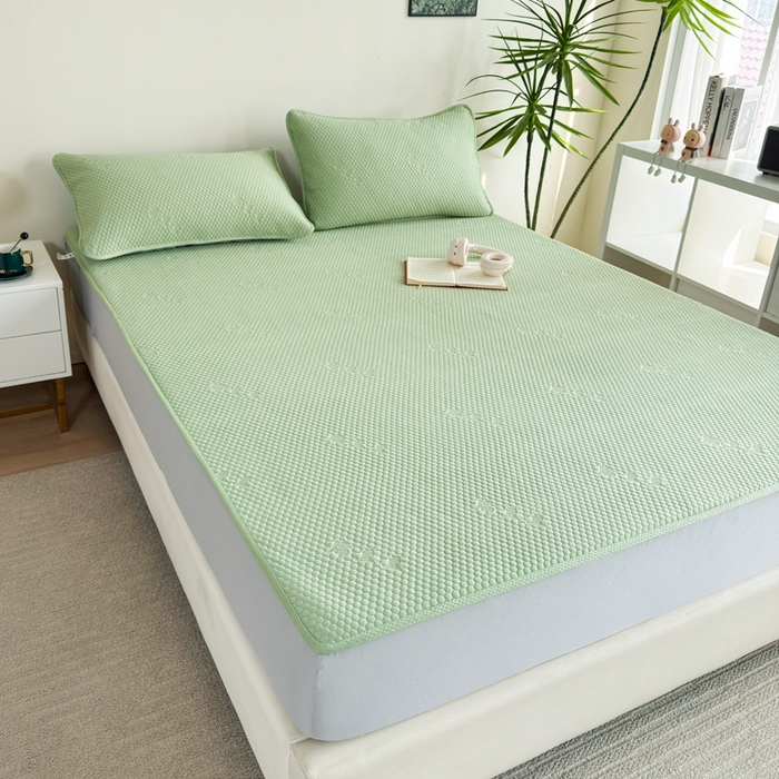 91家纺网 家纺一手货源 找家纺 许林2025新款凉豆豆床席 简约绿