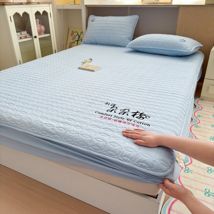 91家纺网 家纺一手货源 找家纺 云雀 2025新款A类加棉刺绣棉花床笠+盖毯 棉花床笠-浅蓝