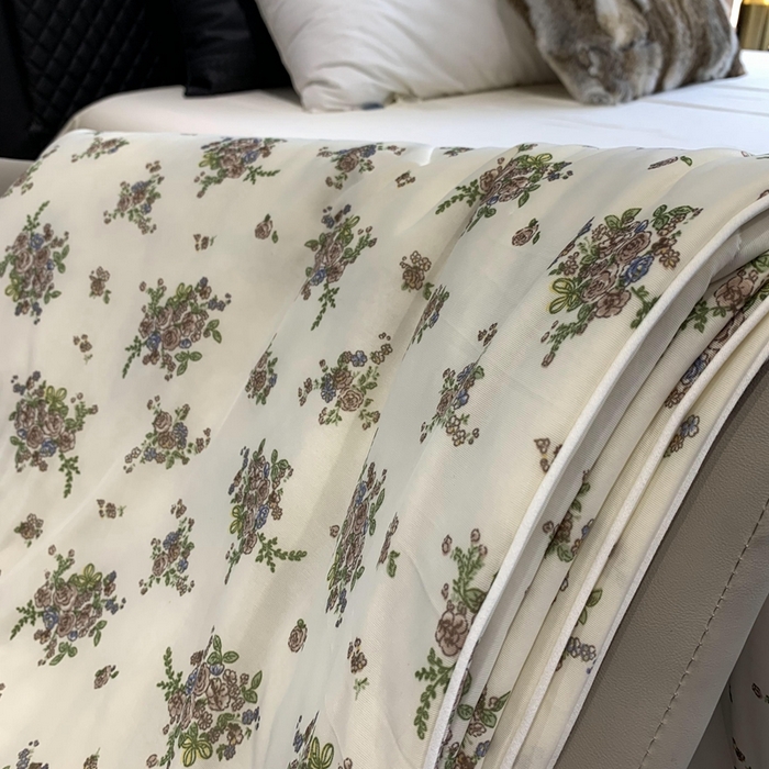 91家纺网 家纺一手货源 找家纺 奈萝家纺 2025新款A类凉感丝小凉皮夏被可机洗夏被新品空调被 碎花情怀