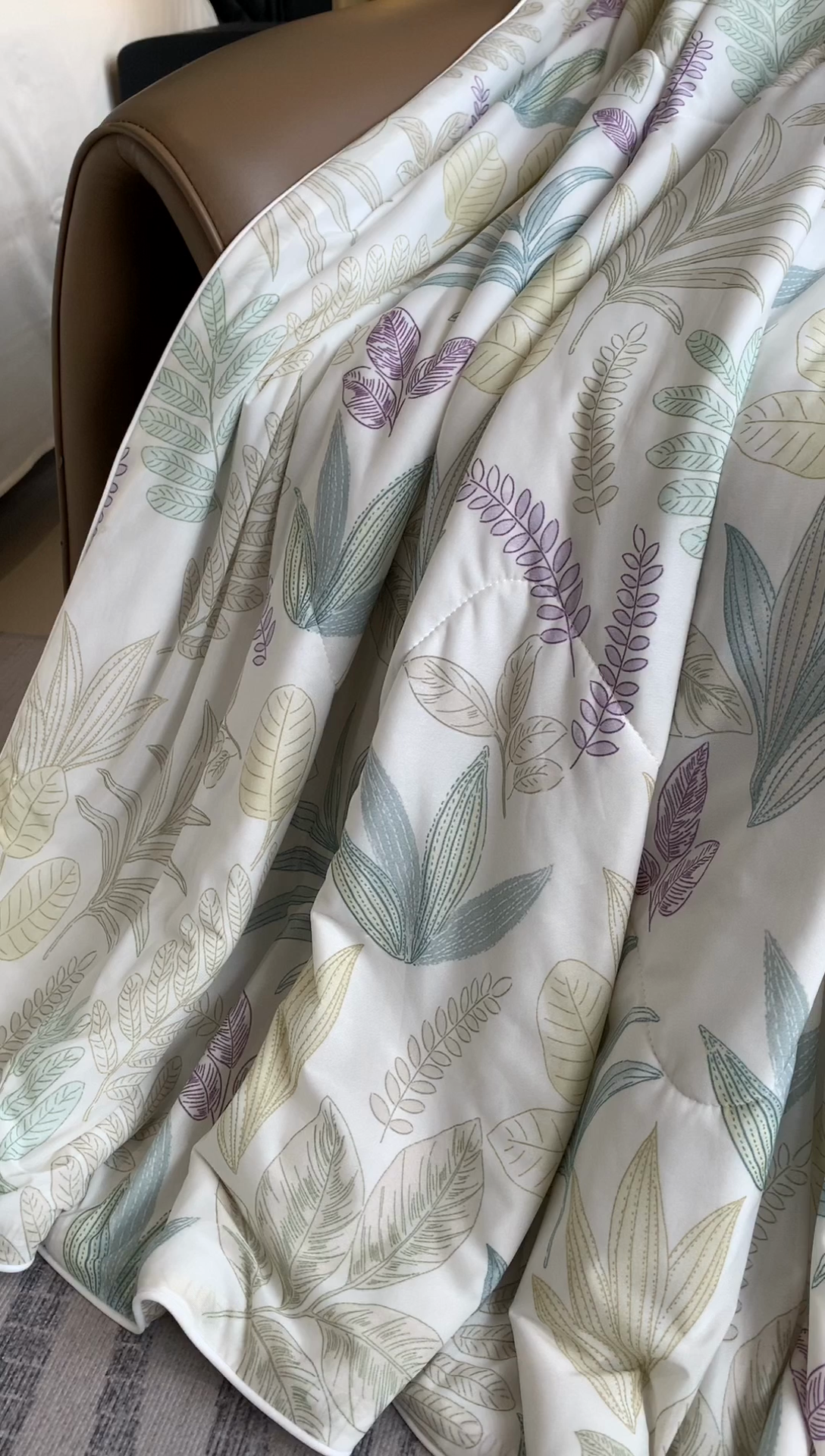 91家纺网 家纺一手货源 找家纺 奈萝家纺 2025新款A类凉感丝小凉皮夏被可机洗夏被新品空调被 热带雨林