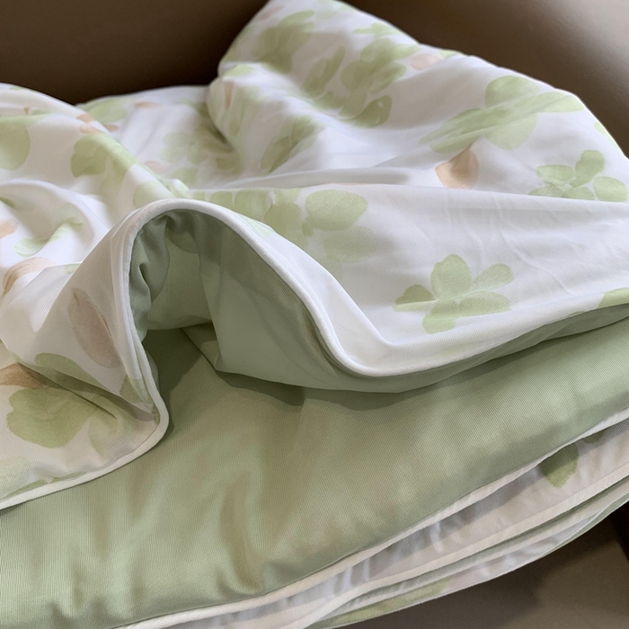 91家纺网 家纺一手货源 找家纺 奈萝家纺 2025新款A类凉感丝小凉皮夏被可机洗夏被新品空调被 清凉一夏绿