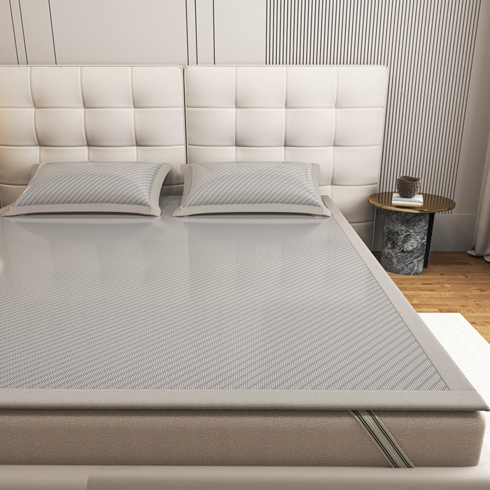 91家纺网 家纺一手货源 找家纺 欧邦 2025春夏新款水某星同款斜纹提花冰丝席三件套 凉席款-气质灰