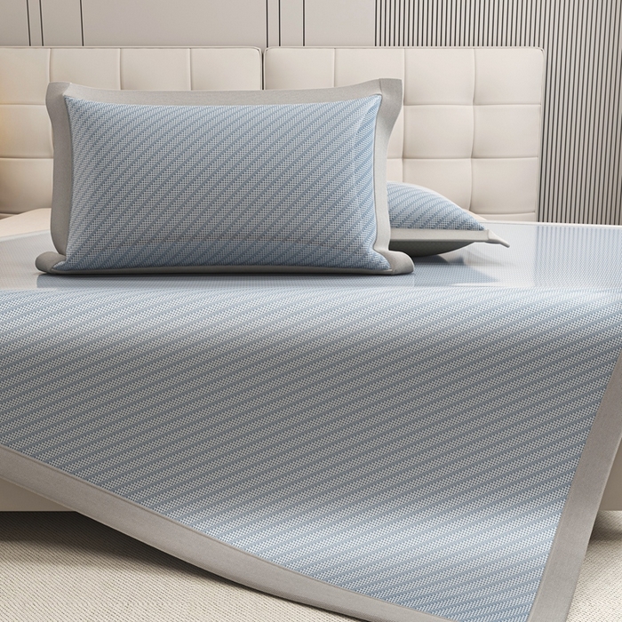 91家纺网 家纺一手货源 找家纺 欧邦 2025春夏新款水某星同款斜纹提花冰丝席三件套 凉席款-水蓝