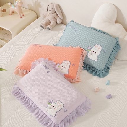 91家纺网 家纺一手货源 找家纺 （总）温蔓2025新款少女心花边记忆棉面包枕