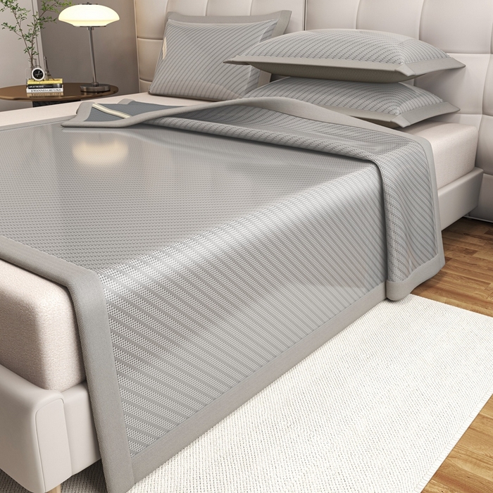 91家纺网 家纺一手货源 找家纺 欧邦 2025春夏新款水某星同款斜纹提花冰丝席三件套 凉席款-气质灰