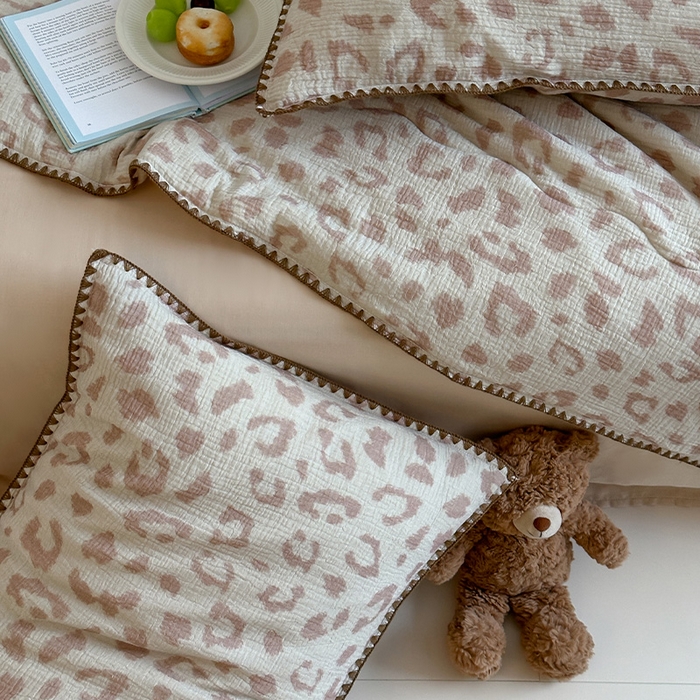 91家纺网 家纺一手货源 找家纺 三朵家纺 2025春夏新款全棉纯棉双层绉绉纱三角针夏被夏凉被空调被 时尚生活