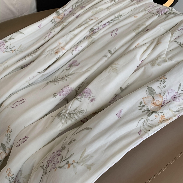 91家纺网 家纺一手货源 找家纺 奈萝家纺 2025新款A类凉感丝小凉皮夏被可机洗夏被新品空调被 雪绒花