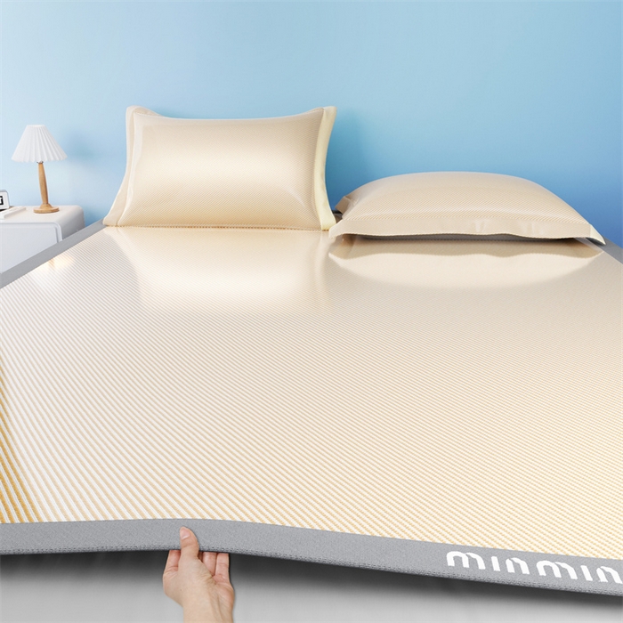 91家纺网 家纺一手货源 找家纺 星座家纺 2025新款斜纹冰丝凉席三件套-绣花款 杏仁咖