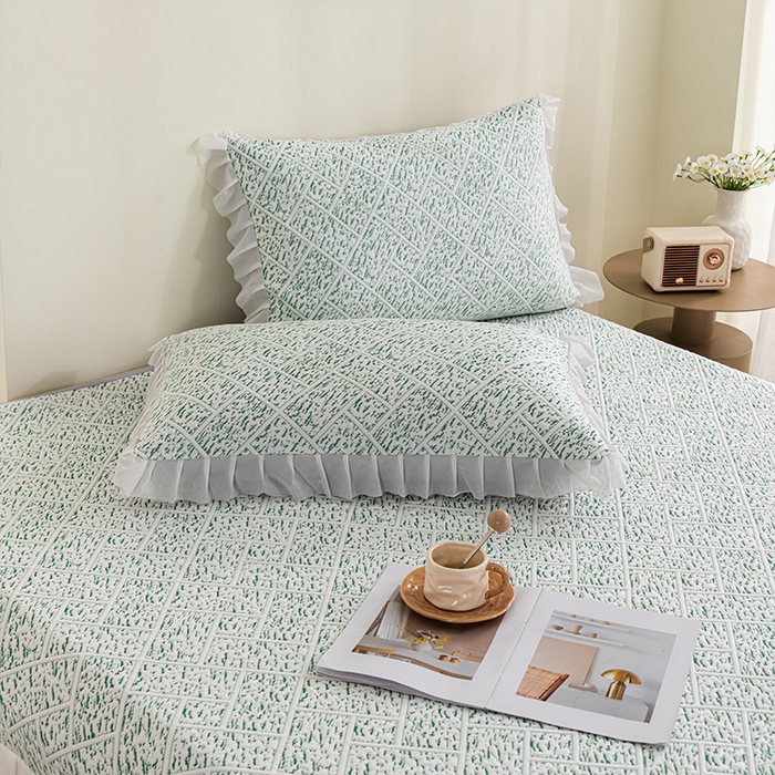 91家纺网 家纺一手货源 找家纺 （总）叠派家纺 2025新款5A抗菌雅致床裙款三件套