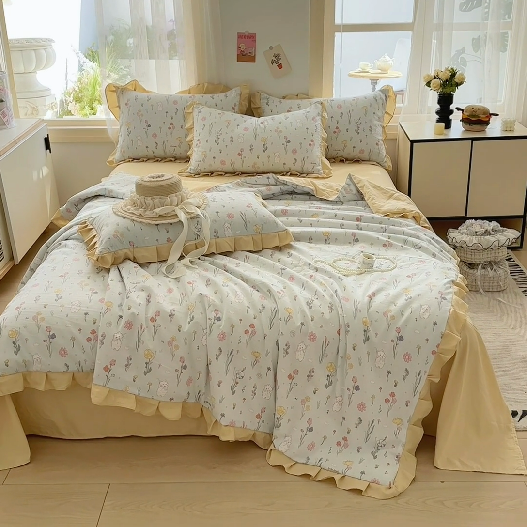 91家纺网 家纺一手货源 找家纺 佳一家纺 2025新款亲肤水洗棉夏被 缤纷兔