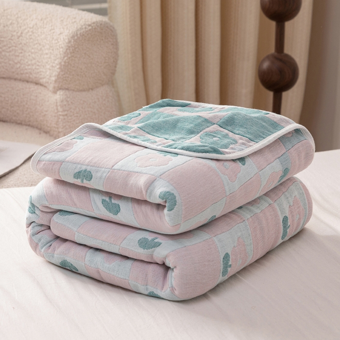 91家纺网 家纺一手货源 找家纺 乐家毛巾被（工厂自产自销） 2025春夏新款亲肤舒适六层纱布被 粉色方格郁金香