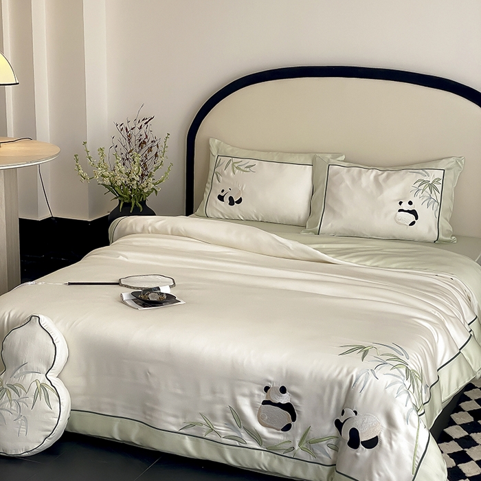 91家纺网 家纺一手货源 找家纺 MIU缪家居 2025新款60支兰精天丝四件套-熊猫与竹 熊猫与竹-爽白