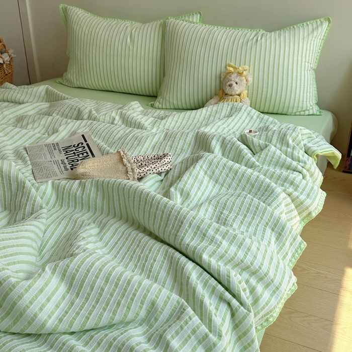 91家纺网 家纺一手货源 找家纺   曼町家居2025新款全棉水洗棉提花贝壳边夏被系列 青竹碧