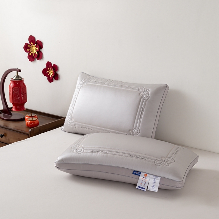 91家纺网 家纺一手货源 找家纺 2025新款婚庆枕芯 同心结缘-灰乳胶枕