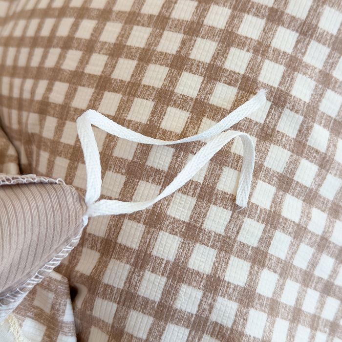 91家纺网 家纺一手货源 找家纺 竹合家纺 2025新款春日碎花法式镂空花边款式提花皱皱四件套 法式-咖格蘑菇