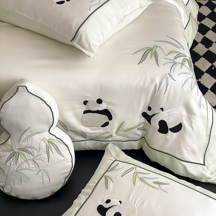 91家纺网 家纺一手货源 找家纺 MIU缪家居 2025新款60支兰精天丝四件套-熊猫与竹 熊猫与竹-爽白