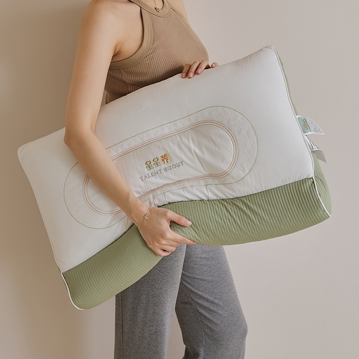 91家纺网 家纺一手货源 找家纺 2025新款星星荞护颈枕枕头枕芯 反牵引护颈枕-单只装（PE软管）