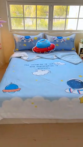 91家纺网 家纺一手货源 找家纺 博雅 2025新款A类大版数码印花冰丝凉席可组合凉感丝夏被-宇航员 飞船宇航员