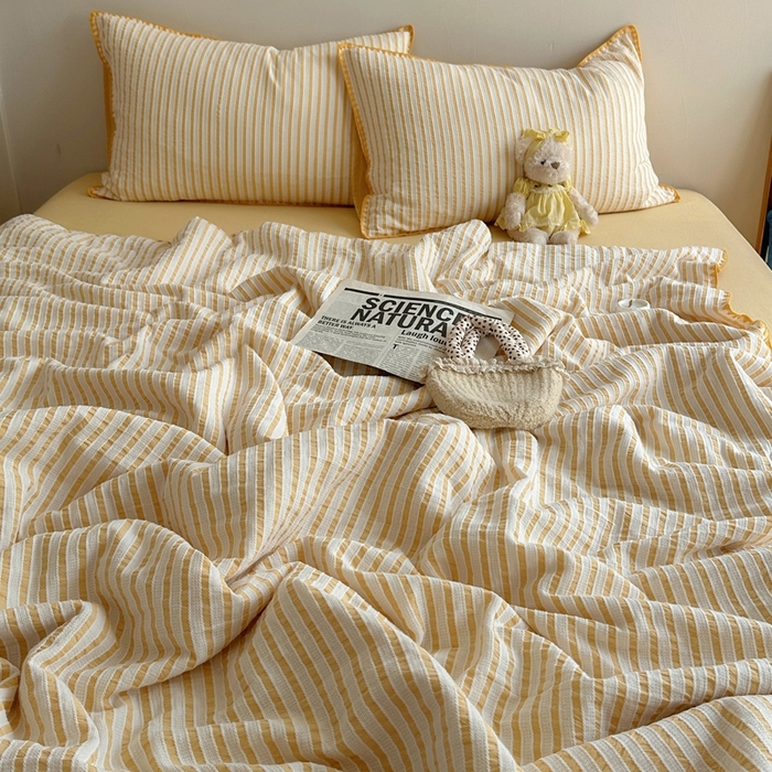 91家纺网 家纺一手货源 找家纺 （总）  曼町家居2025新款全棉水洗棉提花贝壳边夏被系列