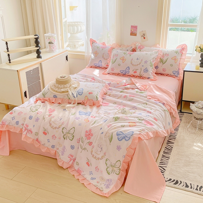 91家纺网 家纺一手货源 找家纺 佳一家纺 2025新款亲肤水洗棉夏被 春天里