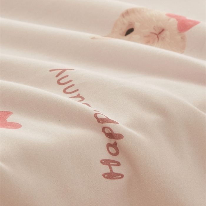 91家纺网 家纺一手货源 找家纺 艾佳宝贝 2025新款A类儿童全棉多功能单被套可拆式夏被四季被子 乖萌甜兔