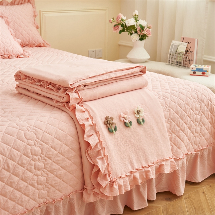 91家纺网 家纺一手货源 找家纺 恒爱家纺 2025新款A类泡泡纱床盖-杜鹃 浅豆沙