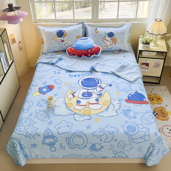 91家纺网 家纺一手货源 找家纺 博雅 2025新款A类大版数码印花冰丝凉席可组合凉感丝夏被-宇航员 绘画宇航员