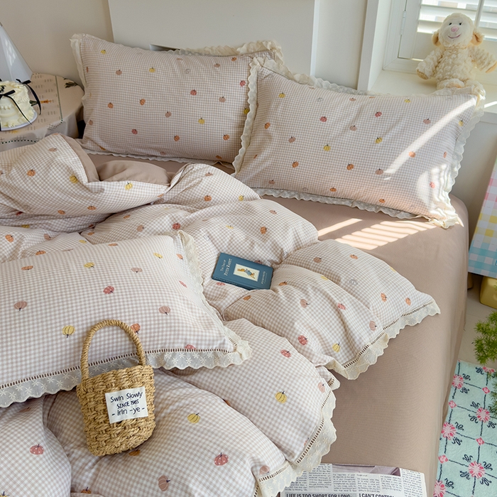 91家纺网 家纺一手货源 找家纺 竹合家纺 2025新款春日碎花法式镂空花边款式提花皱皱四件套 法式-小南瓜卡其