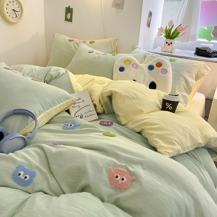 91家纺网 家纺一手货源 找家纺 优卡迪家纺馆 2025新款水洗棉毛巾绣四件套（下载文件夹包含买家秀） 开心怪兽-绿