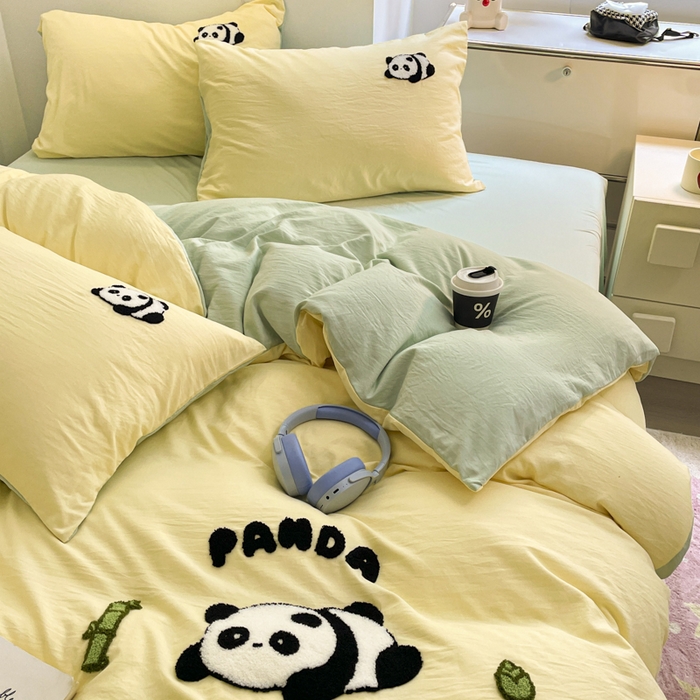 91家纺网 家纺一手货源 找家纺 优卡迪家纺馆 2025新款水洗棉毛巾绣四件套（下载文件夹包含买家秀） 淘气熊猫-黄