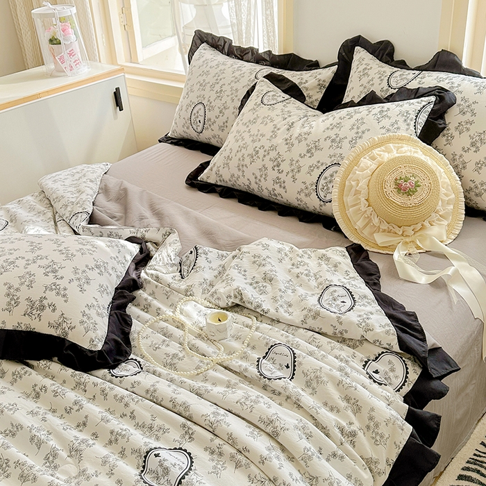 91家纺网 家纺一手货源 找家纺 佳一家纺 2025新款亲肤水洗棉夏被 花香