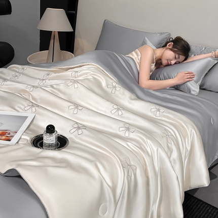 91家纺网 家纺一手货源 找家纺 （总）鑫顺欣 2025新款水洗冰丝刺绣麻绳系列凉感夏被四件套夏凉被