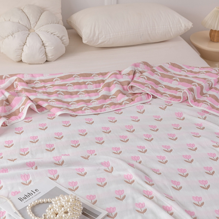 91家纺网 家纺一手货源 找家纺 乐家毛巾被（工厂自产自销） 2025春夏新款亲肤舒适六层纱布被 粉色郁金香