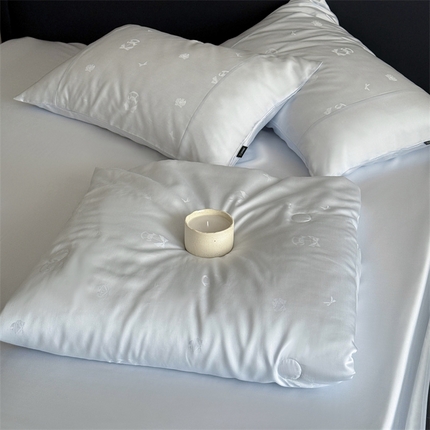 鹿班家居 2025新款60S莱赛尔提花夏被系列—木马乐园【 标准会员-20元 】 木马乐园蓝色