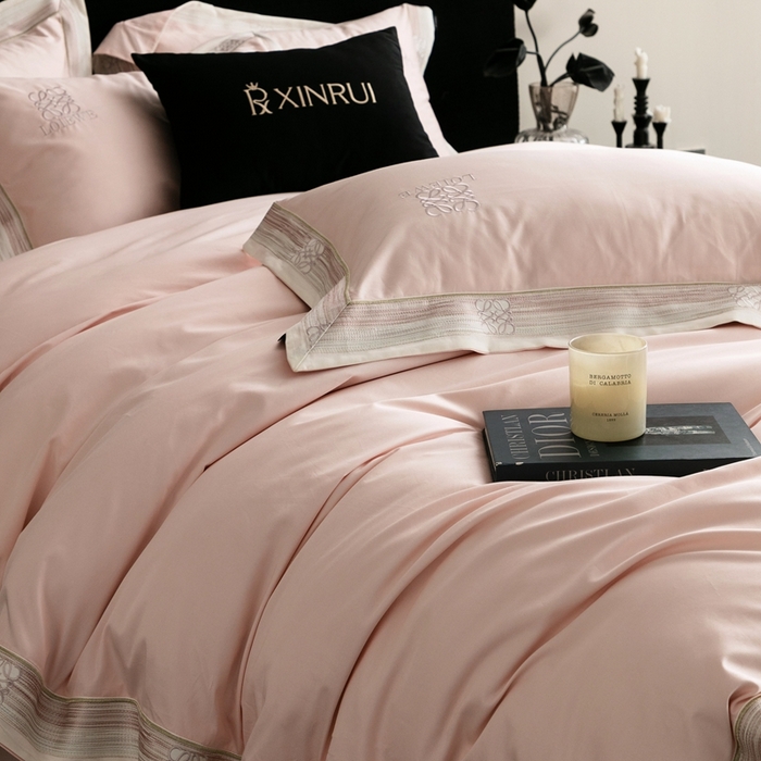 91家纺网 家纺一手货源 找家纺 馨蕊家居 2025新款100s高奢典藏简约全棉系列四件套-棉罗莎 棉罗莎-蔷薇粉