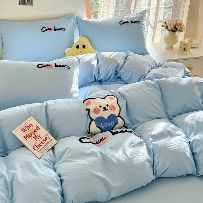 91家纺网 家纺一手货源 找家纺 优卡迪家纺馆 2025新款水洗棉毛巾绣四件套（下载文件夹包含买家秀） 开心熊-天空蓝