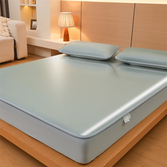 91家纺网 家纺一手货源 找家纺 2025夏季新品纯色冰藤床笠三件套凉感冰丝床笠席子单件床罩 冰藤床笠-丝绒绿