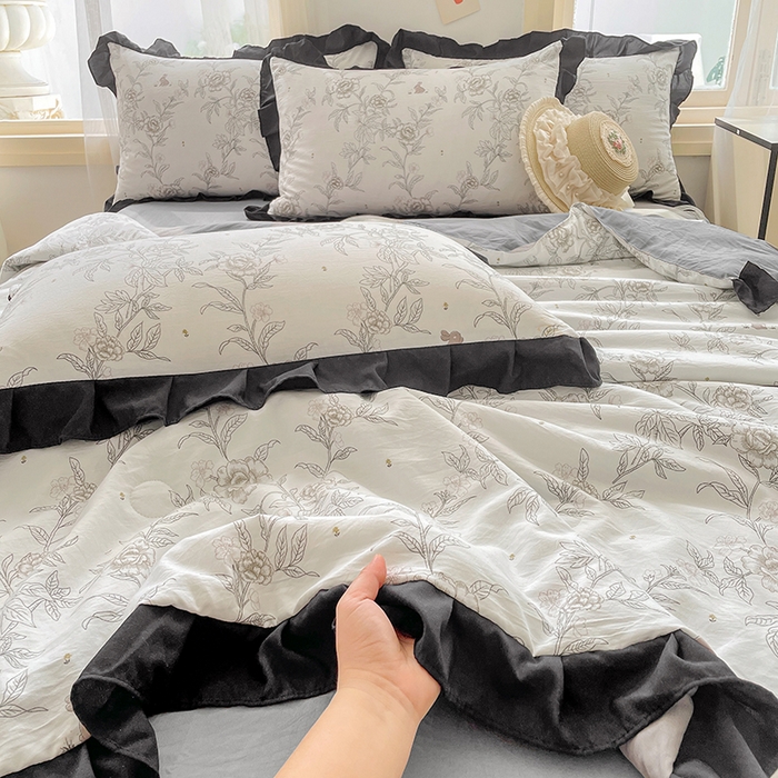 91家纺网 家纺一手货源 找家纺 佳一家纺 2025新款亲肤水洗棉夏被 花恋