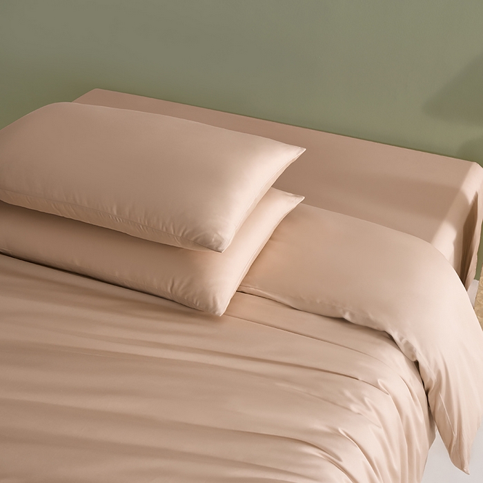 91家纺网 家纺一手货源 找家纺 闲鱼家纺 2025新款亲肤舒适60S黑标A类全棉纯色四件套单被套单床笠-风格一单被套单床笠-风格二 奶咖杏