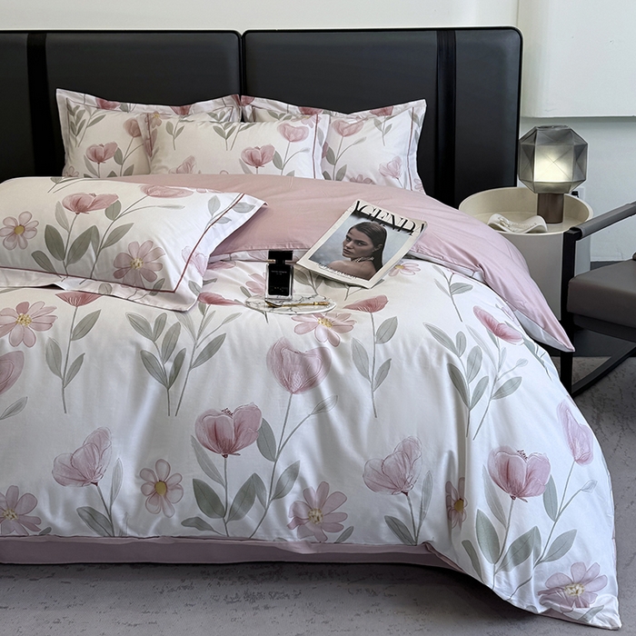 91家纺网 家纺一手货源 找家纺 乐蔻家纺 2025新款全棉13376数码印花四件套 夏恋（粉）