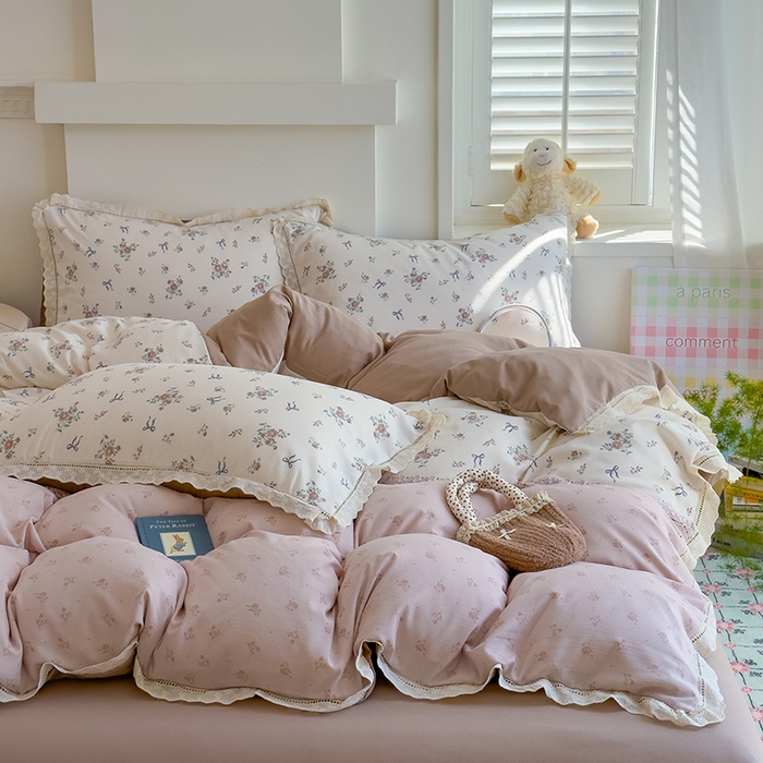 91家纺网 家纺一手货源 找家纺 竹合家纺 2025新款春日碎花法式镂空花边款式提花皱皱四件套 法式-海岛清茶